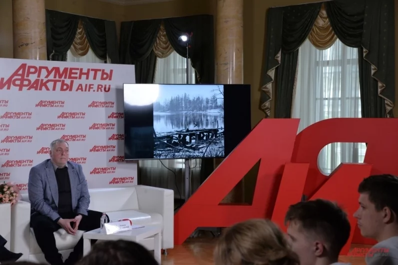 Мы победили! Спецпроект «АиФ» защищает правду о подвиге советского солдата
Мы победили! Спецпроект «АиФ» защищает правду о подвиге советского солдата