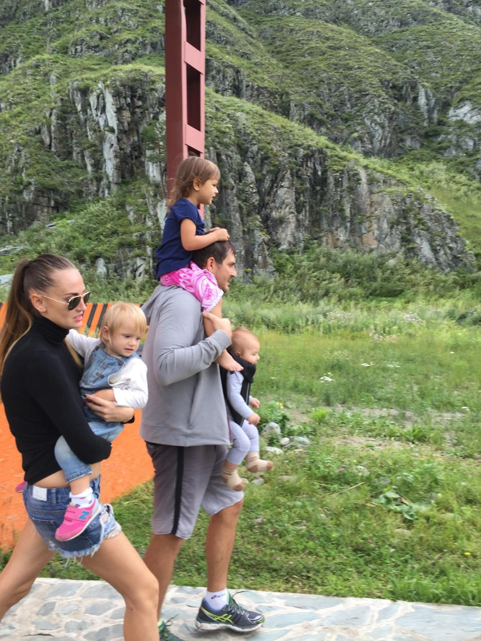 
        Шанс на свободу. Отец молит обменять россиянина, заключенного в тюрьме США    