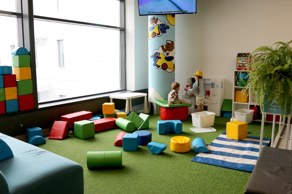 Как кафе в аэропорту Хабаровска стало визитной карточкой региона
Как кафе в аэропорту Хабаровска стало визитной карточкой региона