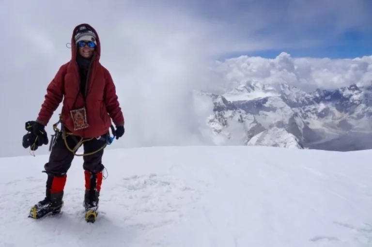 Не ждать, ползти! Альпинист Яковенко был на месте Наговициной и спасся сам