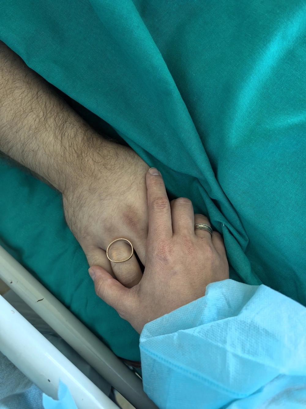 Сильнее смерти. Муж в коме исполнил последнюю просьбу жены
Сильнее смерти. Муж в коме исполнил последнюю просьбу жены