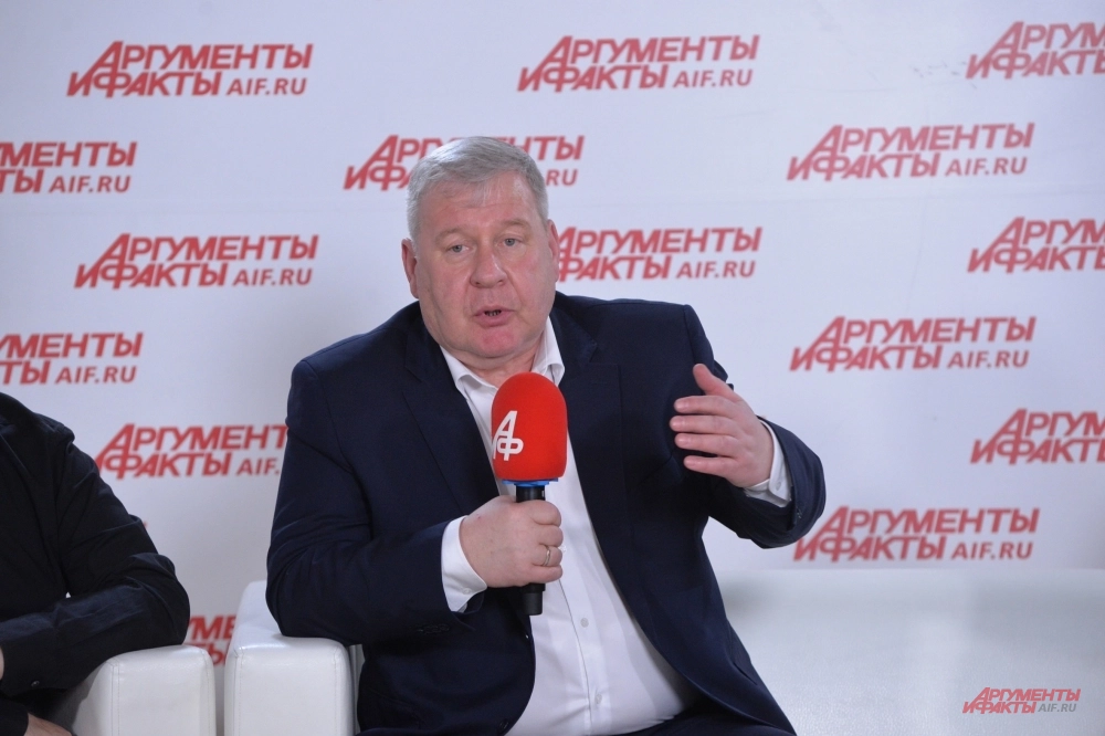 Мы победили! Спецпроект «АиФ» защищает правду о подвиге советского солдата
Мы победили! Спецпроект «АиФ» защищает правду о подвиге советского солдата