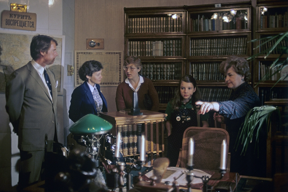 Неудобная девочка. Кто хотел избавиться от Саманты Смит, побывавшей в СССР
Неудобная девочка. Кто хотел избавиться от Саманты Смит, побывавшей в СССР