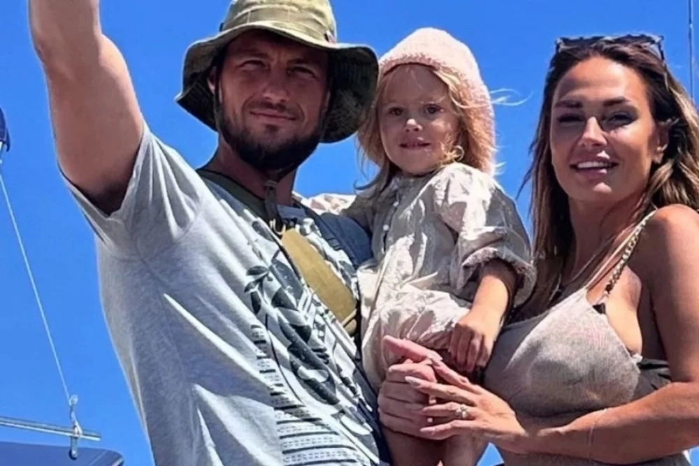 
        «Не всё говорит». Жена звезды «Дома-2» Задойнова рассказала о муже на СВО    