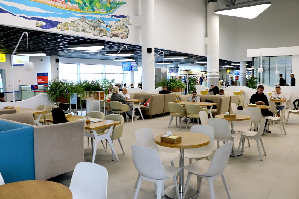 Как кафе в аэропорту Хабаровска стало визитной карточкой региона
Как кафе в аэропорту Хабаровска стало визитной карточкой региона