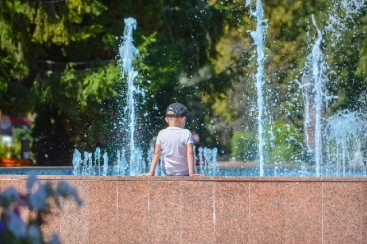 Опять +25°C. Синоптик Позднякова дала прогноз погоды в Москве на 1 сентября
Опять +25°C. Синоптик Позднякова дала прогноз погоды в Москве на 1 сентября