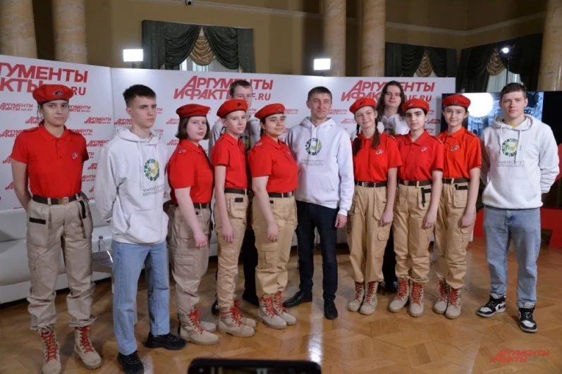 Мы победили! Спецпроект «АиФ» защищает правду о подвиге советского солдата
Мы победили! Спецпроект «АиФ» защищает правду о подвиге советского солдата