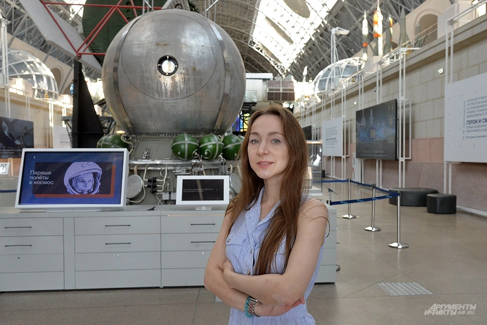 Космическая Анжелика. Слетав на Луну, она собирается отправиться на Марс
Космическая Анжелика. Слетав на Луну, она собирается отправиться на Марс