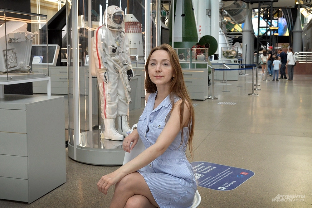 Космическая Анжелика. Слетав на Луну, она собирается отправиться на Марс
Космическая Анжелика. Слетав на Луну, она собирается отправиться на Марс