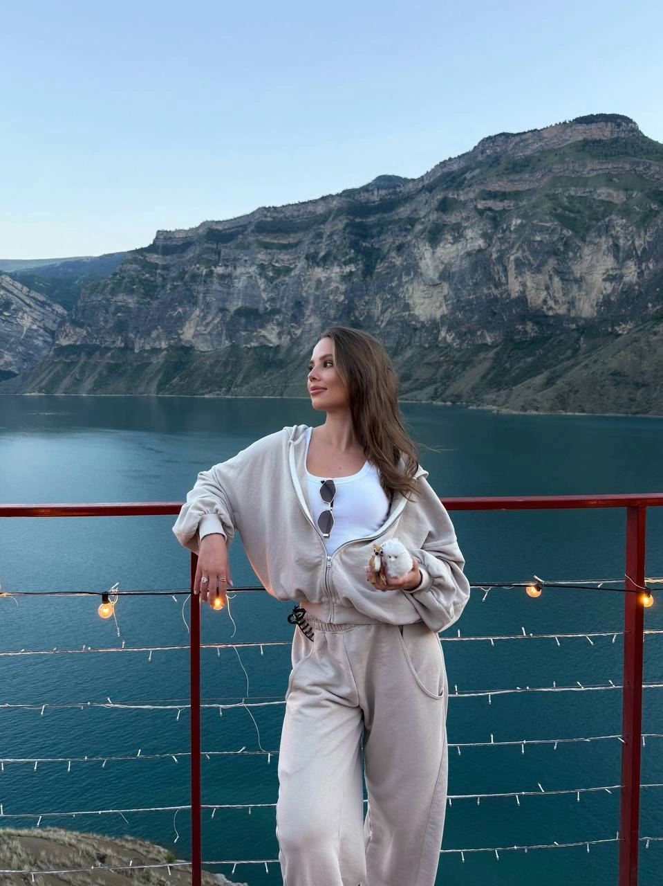 
        ДТП и смерть собаки. Невестка певицы Валерии рассказала о самом худшем дне    