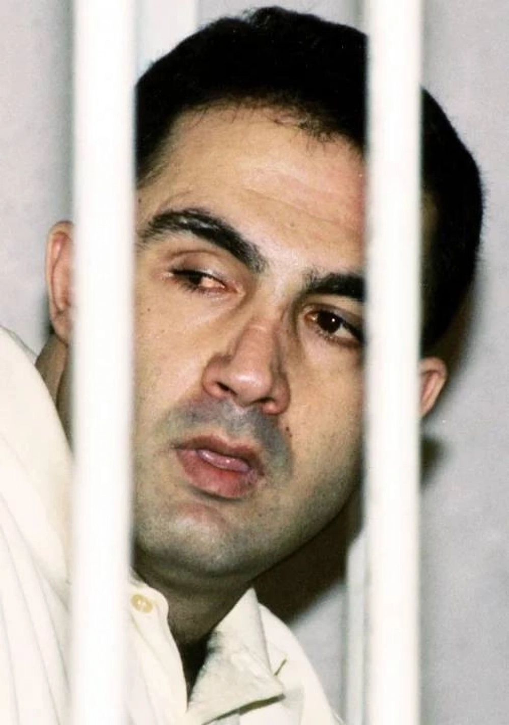 Литр кислоты. Как криминальный авторитет отомстил «Мисс Сочи» за отказ
Литр кислоты. Как криминальный авторитет отомстил «Мисс Сочи» за отказ