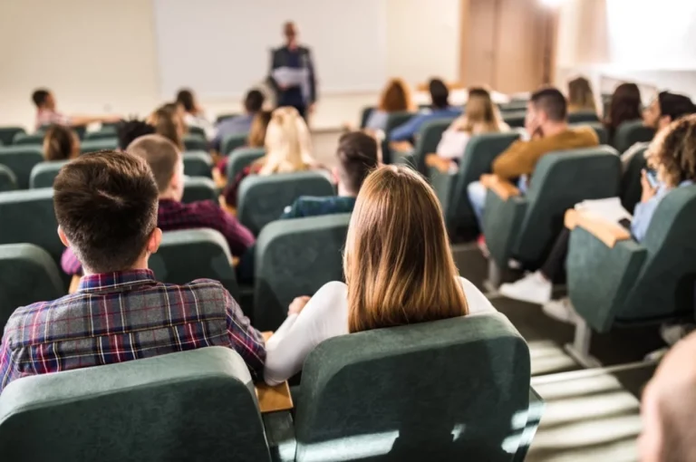 Заслуженные места. Aif.ru пообщался со студентами, учащимися по квотам СВО