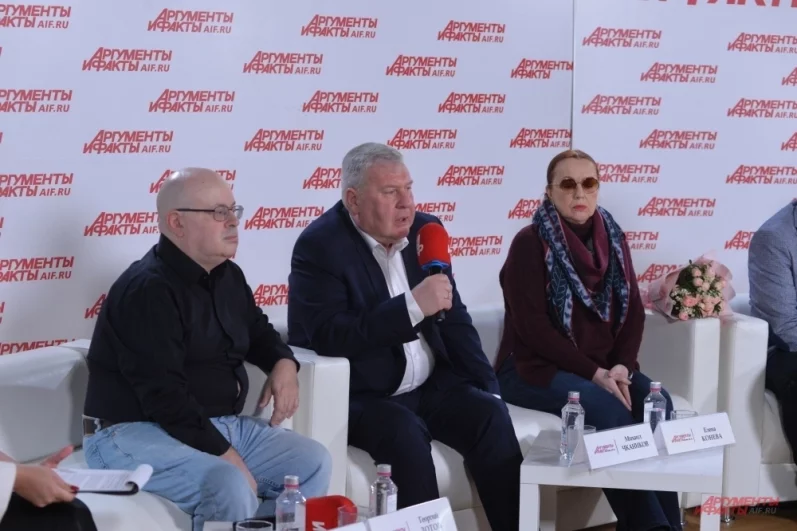 Мы победили! Спецпроект «АиФ» защищает правду о подвиге советского солдата
Мы победили! Спецпроект «АиФ» защищает правду о подвиге советского солдата