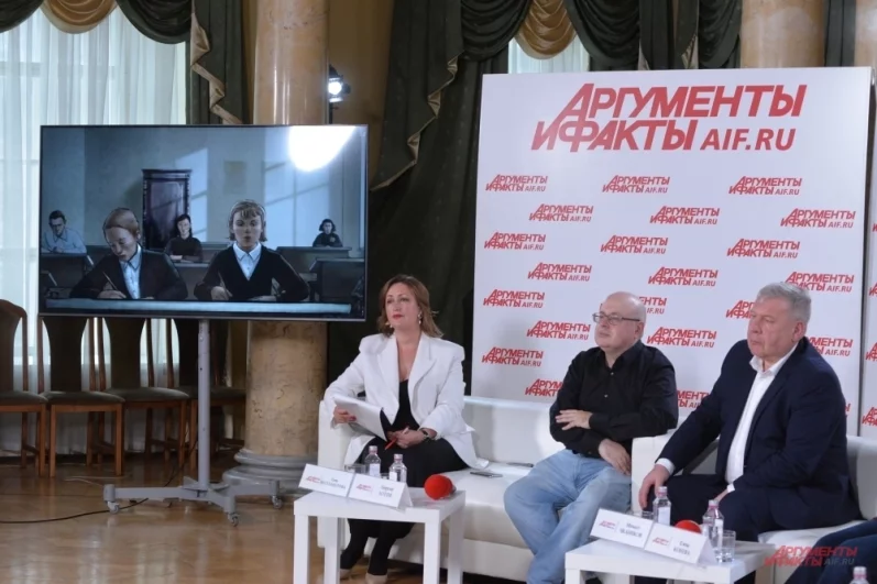 Мы победили! Спецпроект «АиФ» защищает правду о подвиге советского солдата
Мы победили! Спецпроект «АиФ» защищает правду о подвиге советского солдата