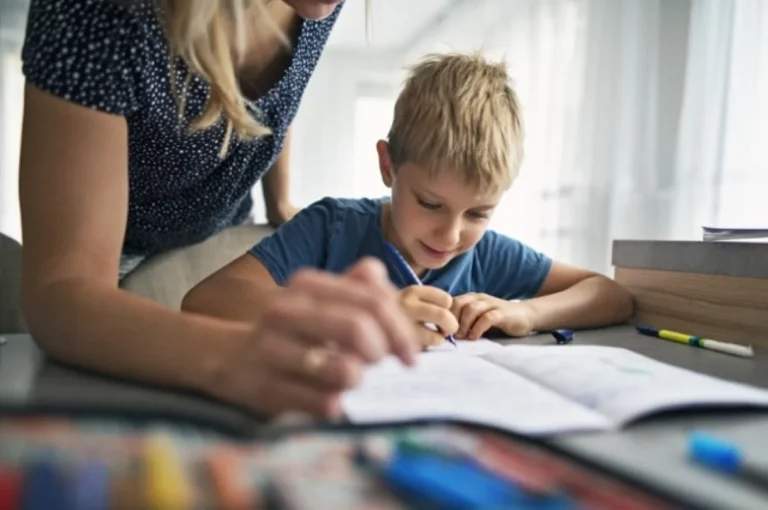 Учение или развлечение? Надо ли отменять домашние задания в школе