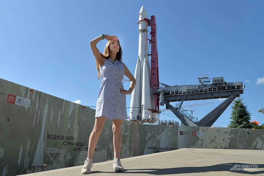 Космическая Анжелика. Слетав на Луну, она собирается отправиться на Марс
Космическая Анжелика. Слетав на Луну, она собирается отправиться на Марс