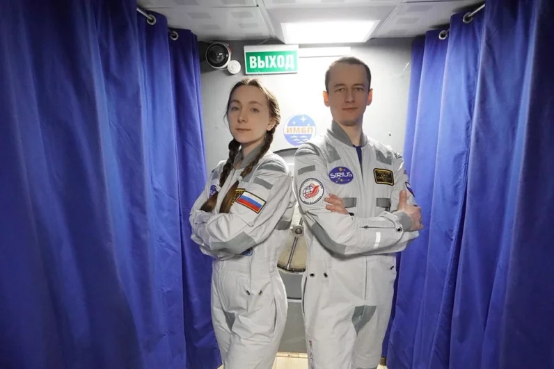 Космическая Анжелика. Слетав на Луну, она собирается отправиться на Марс
Космическая Анжелика. Слетав на Луну, она собирается отправиться на Марс