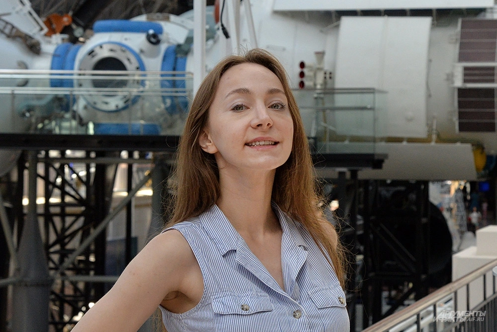 Космическая Анжелика. Слетав на Луну, она собирается отправиться на Марс
Космическая Анжелика. Слетав на Луну, она собирается отправиться на Марс