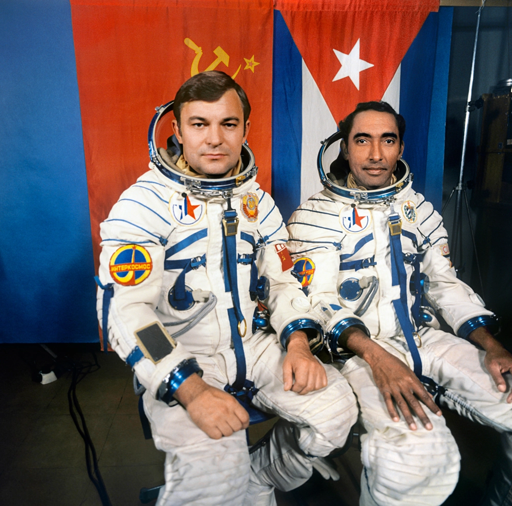 Звездный BLM. Первый афроамериканец полетел в космос из СССР, а не из США
Звездный BLM. Первый афроамериканец полетел в космос из СССР, а не из США