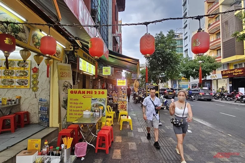 
        «Это пропаганда ЦРУ». Почему вьетнамцы едят «дикие отбивные», шокируя всех?    