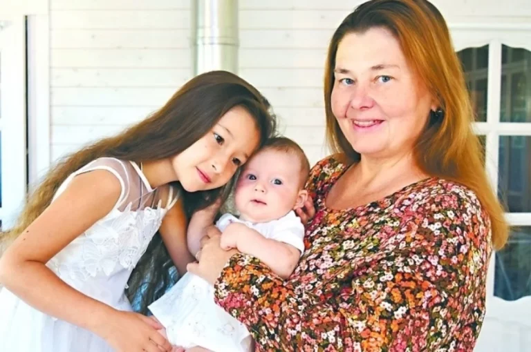 Бабушки не для себя. У кого основная роль в превращении ребёнка в Человека?