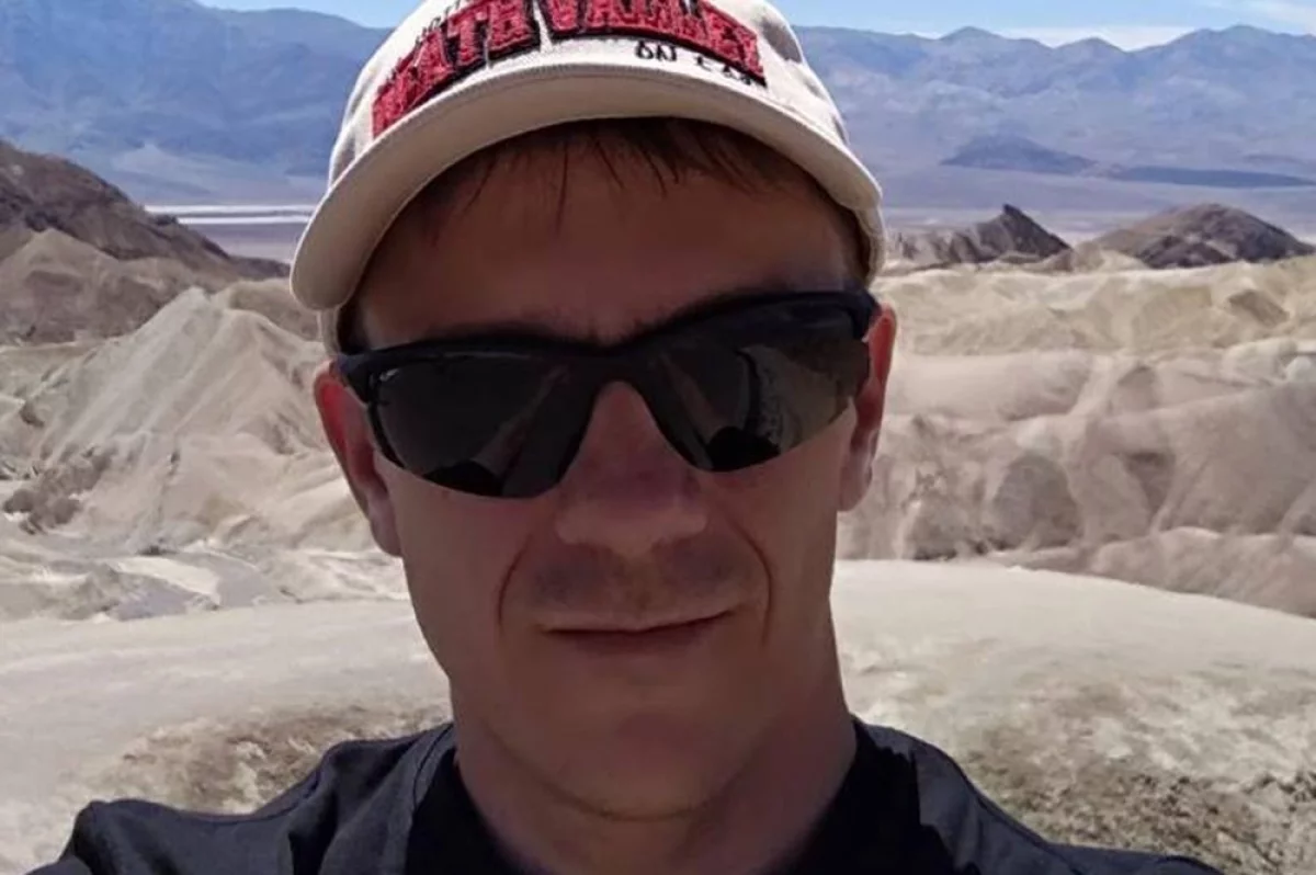 Экстремально и дорого. Погибший парашютист был асом и рекордсменом России
Экстремально и дорого. Погибший парашютист был асом и рекордсменом России