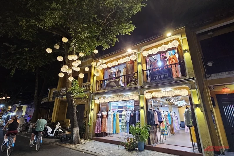 
        «Это пропаганда ЦРУ». Почему вьетнамцы едят «дикие отбивные», шокируя всех?    