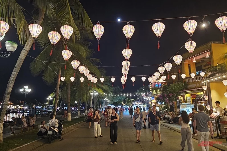 
        «Это пропаганда ЦРУ». Почему вьетнамцы едят «дикие отбивные», шокируя всех?    