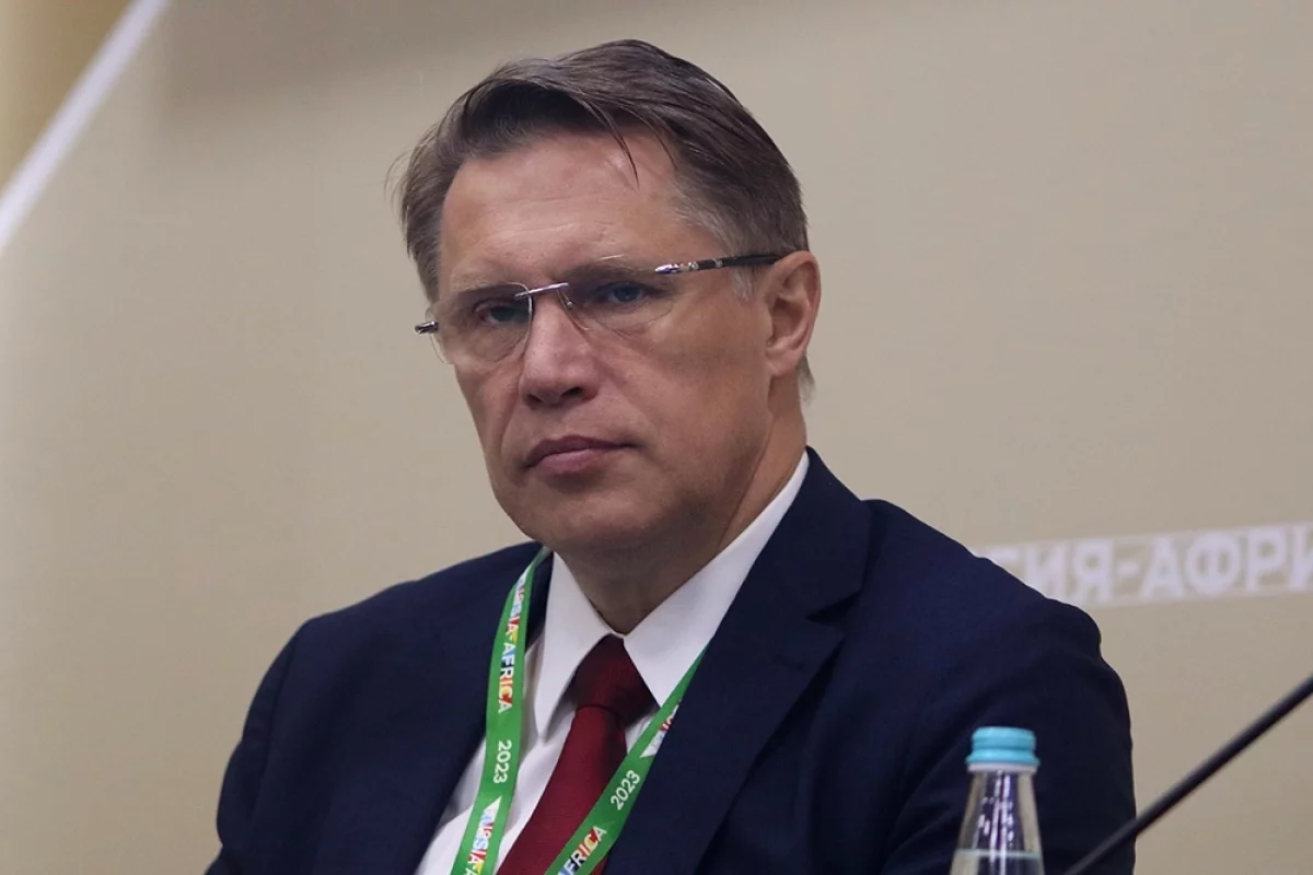 Мурашко доложил Путину о грядущем переходе медвузов на целевое обучение
Мурашко доложил Путину о грядущем переходе медвузов на целевое обучение