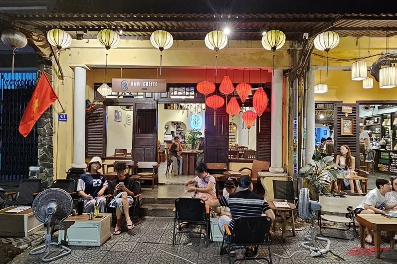 
        «Это пропаганда ЦРУ». Почему вьетнамцы едят «дикие отбивные», шокируя всех?    