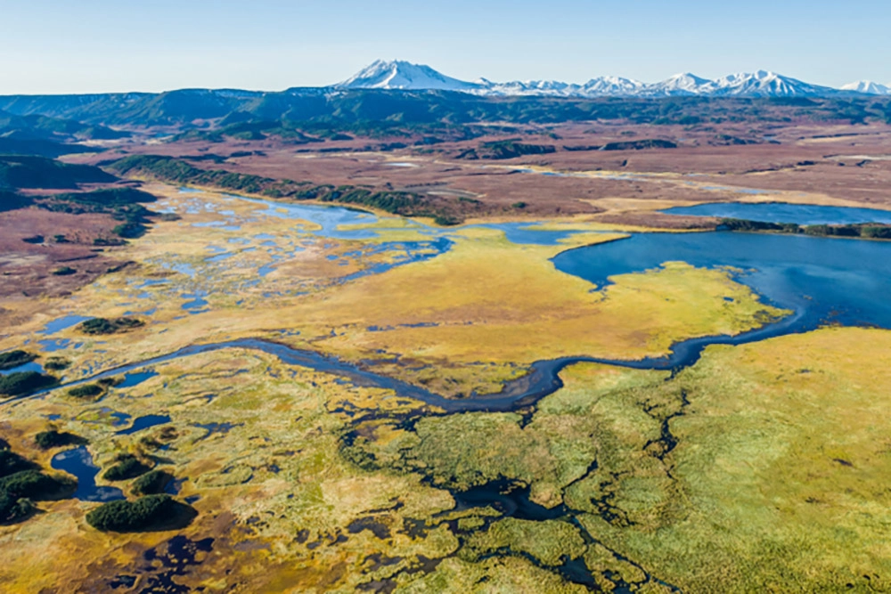 
        Палитра природы. Великолепная кальдера вулкана Узон с высоты    