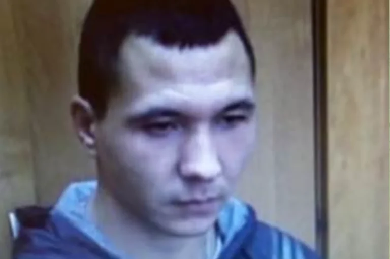 Плачущий душегуб. Маньяк разжалобил суд слезами, но потом продолжил убивать