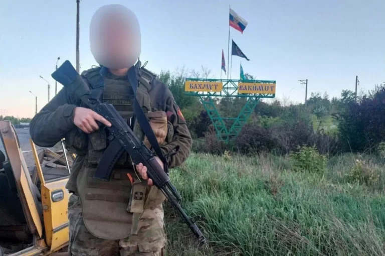 Сотни жизней Оратора. Поляки и «азовцы» своих бросают, мобилизованные — нет