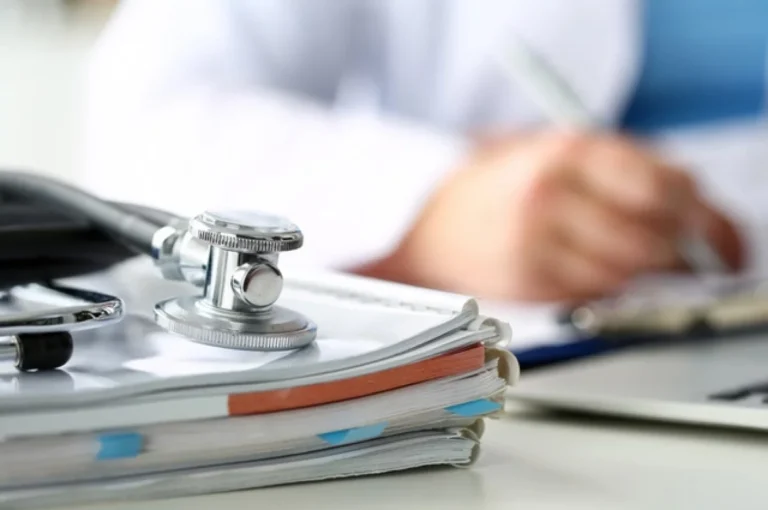 Лечу как хочу? Изменен закон, который определяет качество медпомощи по ОМС