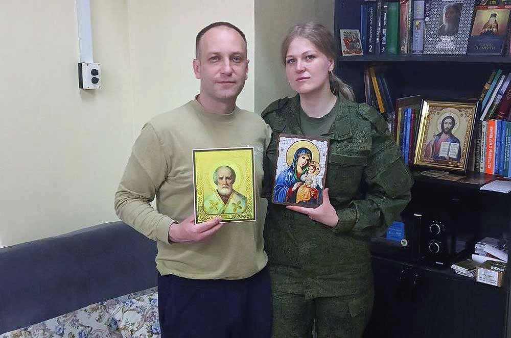 
        На дорогах войны. Они встретились в госпитале и решили уже не расставаться    