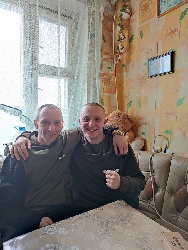 Маминой молитвой. Зеба получил восемь пуль, но выжил и вернулся к своим
Маминой молитвой. Зеба получил восемь пуль, но выжил и вернулся к своим