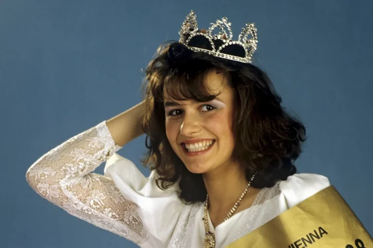 Трупы не ем. Как живет победительница первого в СССР конкурса красоты в 54