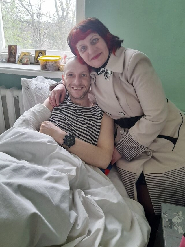 Маминой молитвой. Зеба получил восемь пуль, но выжил и вернулся к своим
Маминой молитвой. Зеба получил восемь пуль, но выжил и вернулся к своим