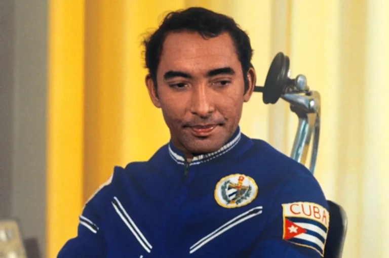 Звездный BLM. Первый афроамериканец полетел в космос из СССР, а не из США