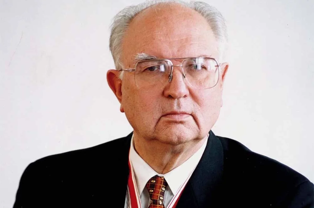 Ядерная триада Федосова. В 96 он не ушел на пенсию, защищая «крылья Родины»
Ядерная триада Федосова. В 96 он не ушел на пенсию, защищая «крылья Родины»