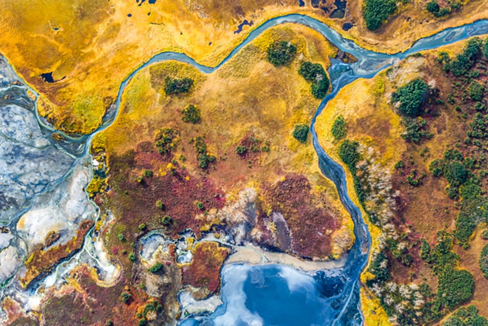 
        Палитра природы. Великолепная кальдера вулкана Узон с высоты    