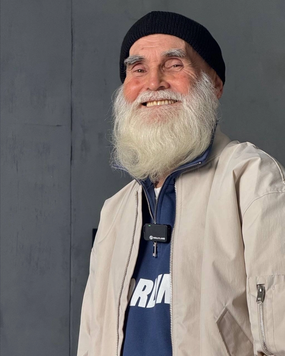 30 тыс. за сутки! 84-летний дед Виктор стал иконой стиля и так зарабатывает
30 тыс. за сутки! 84-летний дед Виктор стал иконой стиля и так зарабатывает