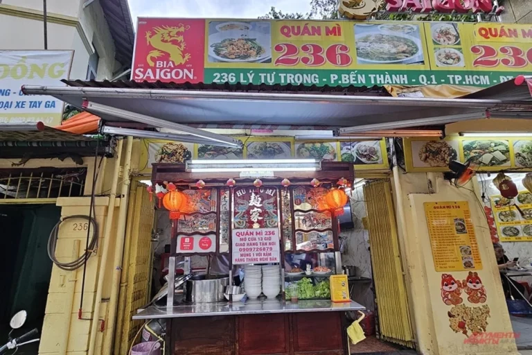 «Это пропаганда ЦРУ». Почему вьетнамцы едят «дикие отбивные», шокируя всех?