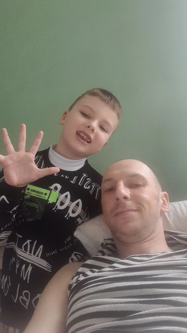 Маминой молитвой. Зеба получил восемь пуль, но выжил и вернулся к своим
Маминой молитвой. Зеба получил восемь пуль, но выжил и вернулся к своим