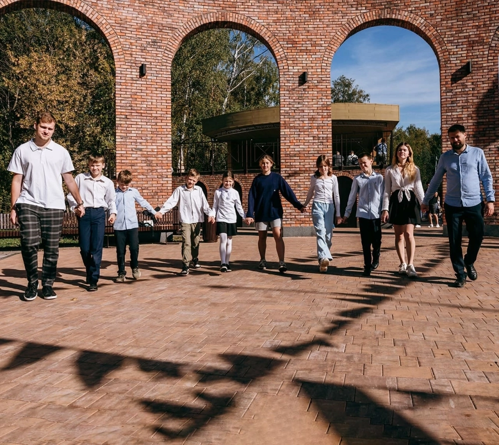 Новый мир. Отец 12 детей рассказал, как надо относиться к рождению ребёнка
Новый мир. Отец 12 детей рассказал, как надо относиться к рождению ребёнка