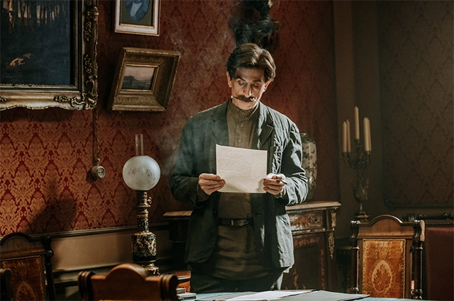 «Хроники русской революции» — прорыв или провал? О чём сериал Кончаловского
«Хроники русской революции» — прорыв или провал? О чём сериал Кончаловского