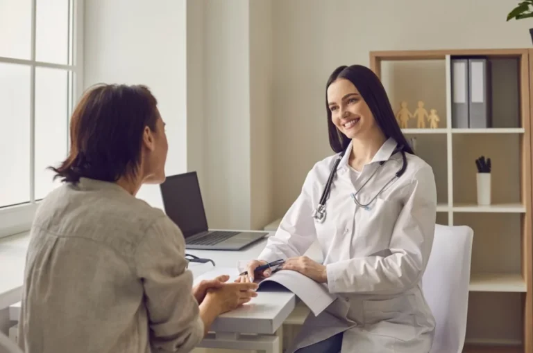 Реформа ОМС. Медпомощь останется без контроля, а пациенты без защиты?