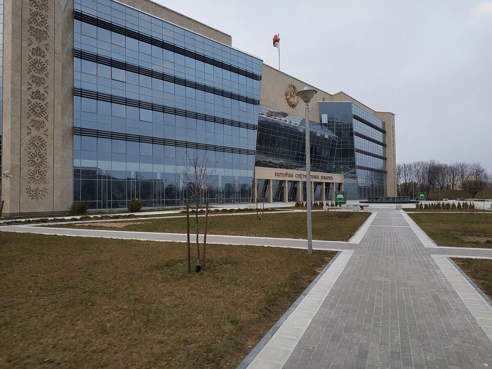 Нелюдь Ермольчик. Он убивал женщин и детей, а в ФРГ прятали его от суда
Нелюдь Ермольчик. Он убивал женщин и детей, а в ФРГ прятали его от суда