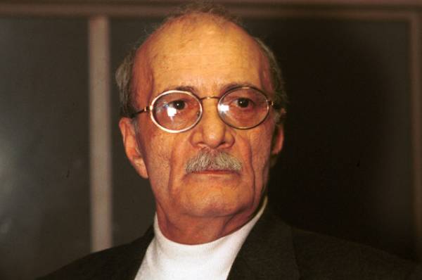 
        Молоко отверг. Как создатель ядерных боеприпасов Бармаков переиграл США    