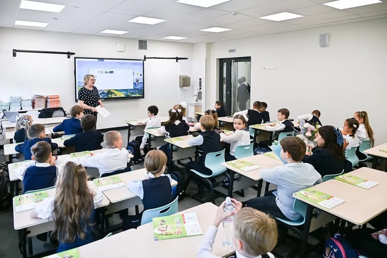 Педагогическая династия. Московская семья целый век работает в школах города
Педагогическая династия. Московская семья целый век работает в школах города